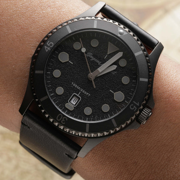 Black / Black - JACQUES MONNAT